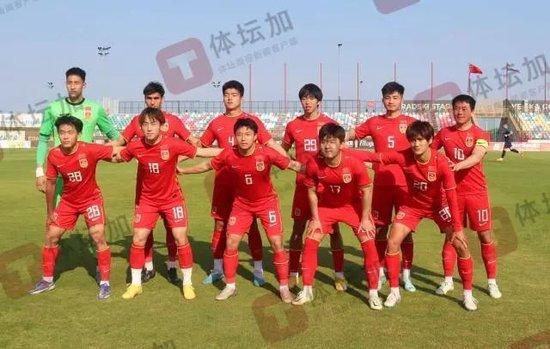 老师夹震蛋被学生控制h在线观看