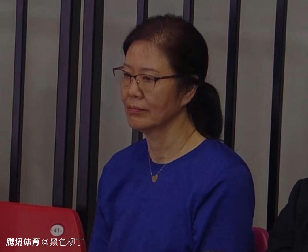 亚洲国产精品成人一区二区