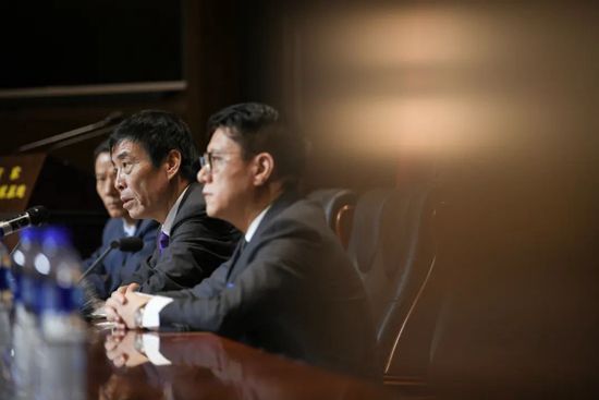 午夜成年免费观看视频